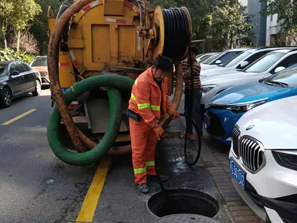 涧西排污管道清淤